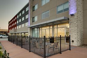 Holiday Inn Express & Suites Mount Vernon by IHG