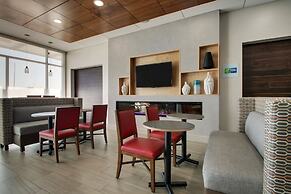 Holiday Inn Express & Suites Mount Vernon by IHG