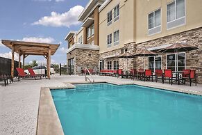 La Quinta Inn & Suites by Wyndham San Antonio by AT&T Center