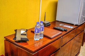 City Breeze By Amaranta