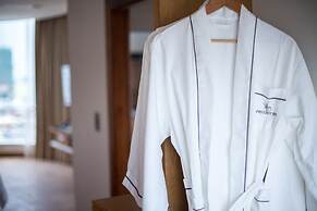 Orussey One Hotel & Apartment