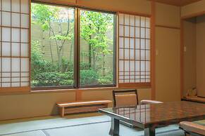 Narashino no Sato Gyokusui - Adults Only