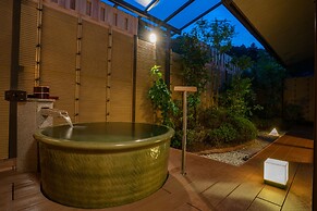 Narashino no Sato Gyokusui - Adults Only