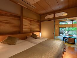 Narashino no Sato Gyokusui - Adults Only