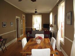E Street Townie 2 Bedroom Holiday Home By Pinon Vacation Rentals