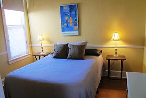 E Street Townie 2 Bedroom Holiday Home By Pinon Vacation Rentals