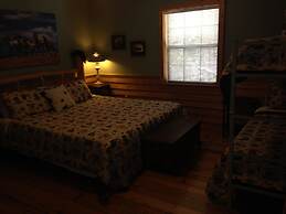 Forest Creek Cabin 3 Bedroom Holiday Home By Pinon Vacation Rentals