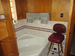 Heister House 3 Bedroom Holiday Home By Pinon Vacation Rentals