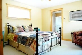 Mountain Modern 4 Bedroom Holiday Home By Pinon Vacation Rentals