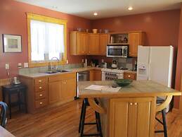 Mountain Modern 4 Bedroom Holiday Home By Pinon Vacation Rentals