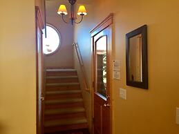 Mountain Modern 4 Bedroom Holiday Home By Pinon Vacation Rentals