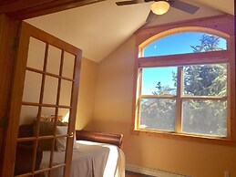 Mountain Modern 4 Bedroom Holiday Home By Pinon Vacation Rentals