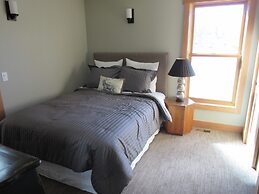 River House 5 Bedroom Holiday Home By Pinon Vacation Rentals