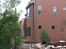 River Walk 2 Bedroom Holiday Home By Pinon Vacation Rentals