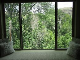 River Walk 2 Bedroom Holiday Home By Pinon Vacation Rentals