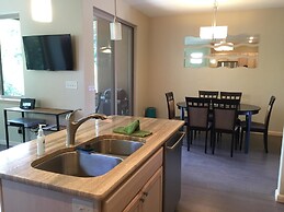 River Walk 2 Bedroom Holiday Home By Pinon Vacation Rentals