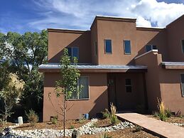 River Walk 2 Bedroom Holiday Home By Pinon Vacation Rentals