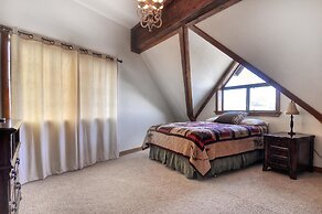 No 2 Luxurious Castle Glen Estate