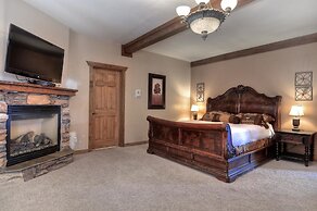 No 2 Luxurious Castle Glen Estate