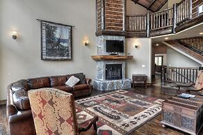 No 4 Grand 8 Bedroom Estate at Castle Glen