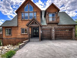 No 4 Grand 8 Bedroom Estate at Castle Glen