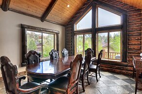 No 4 Grand 8 Bedroom Estate at Castle Glen