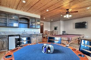 No 19 Luxury Village Retreat