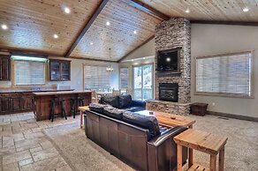 No 19 Luxury Village Retreat