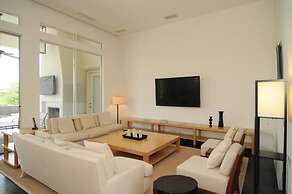 Spacious Modern Perfection at PGA West