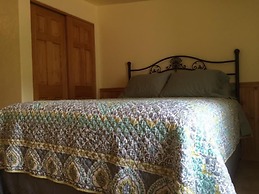River Lover's 3 Bedroom Holiday Home By Pinon Vacation Rent.