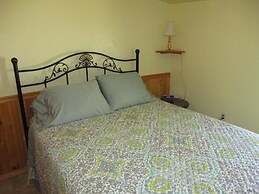 River Lover's 3 Bedroom Holiday Home By Pinon Vacation Rent.