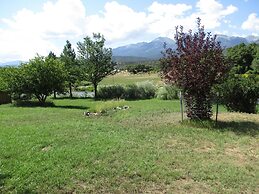 River Lover's 3 Bedroom Holiday Home By Pinon Vacation Rent.