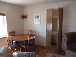 River Lover's 3 Bedroom Holiday Home By Pinon Vacation Rent.