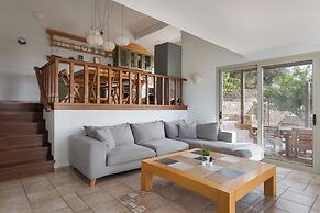 Aelia & Melitta Villas