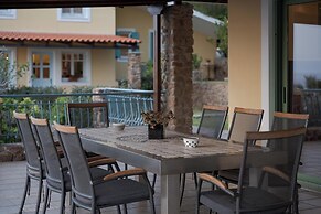 Aelia & Melitta Villas