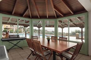 Aelia & Melitta Villas