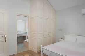 Aelia & Melitta Villas