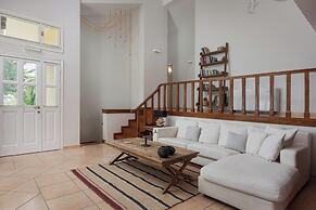 Aelia & Melitta Villas