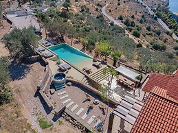 Aelia & Melitta Villas