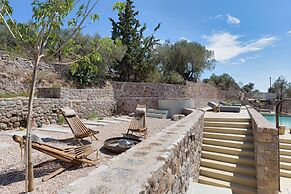 Aelia & Melitta Villas