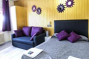Hostal Emporda