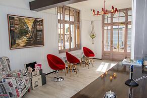 Hostal Emporda