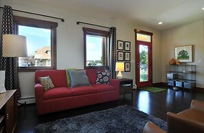 Salida Modern 3 Bedroom Holiday Home By Pinon Vacation Rentals