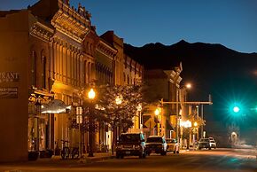 Scott s Downtown 1 Bedroom Holiday Home By Pinon Vacation Rentals