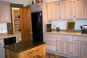 Scott s Downtown 1 Bedroom Holiday Home By Pinon Vacation Rentals