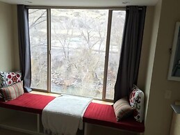 The River Side 2 Bedroom Holiday Home By Pinon Vacation Rentals