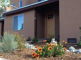The River Side 2 Bedroom Holiday Home By Pinon Vacation Rentals