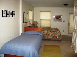 Villa on the Green 2 Bedroom Holiday Home By Pinon Vacation Rentals