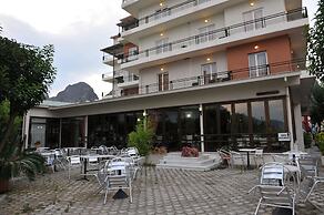 Edelweiss Hotel