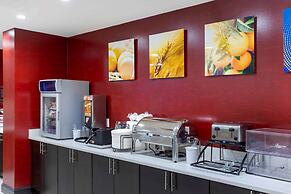 Comfort Inn & Suites near Stadium